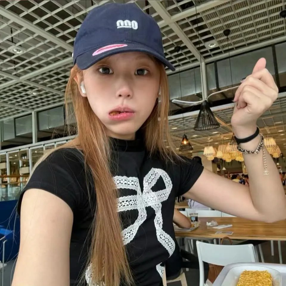 巴黎异乡人 海报